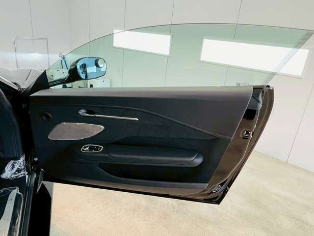 صورة مصغرة 11 لـ 2025 Aston Martin VANTAGE