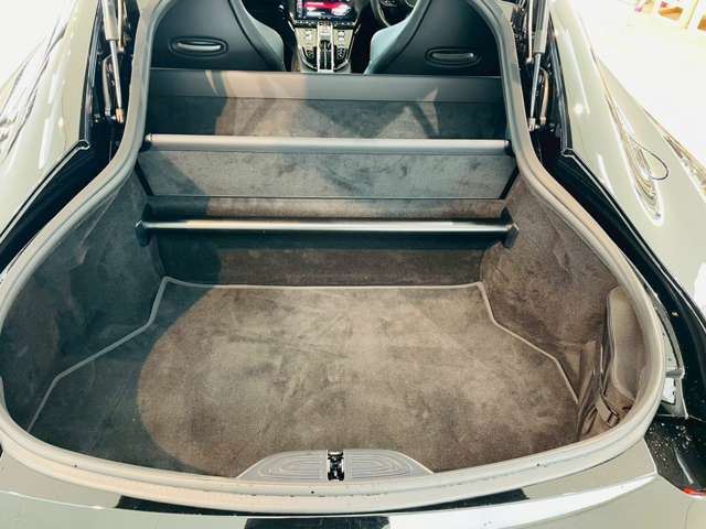 صورة مصغرة 23 لـ 2025 Aston Martin VANTAGE