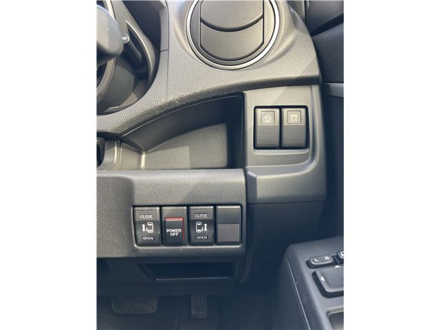 2013 Nissan LAFESTA 照片 13