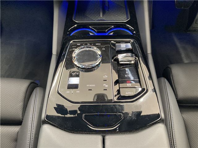 2024 BMW 5 SERIES — миниатюра 17