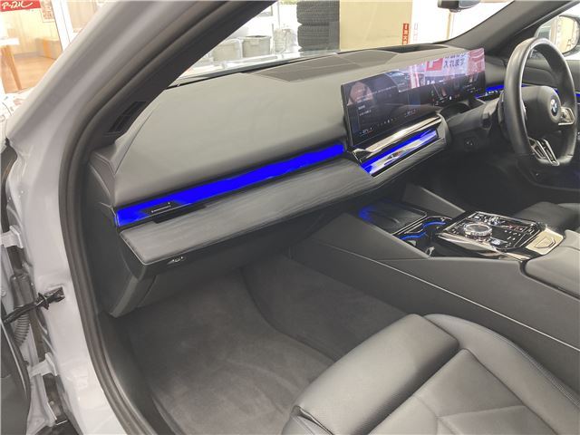 2024 BMW 5 SERIES — миниатюра 34