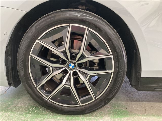 2024 BMW 5 SERIES — миниатюра 39