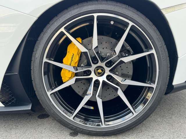 2017 Lamborghini AVENTADOR 缩略图 12