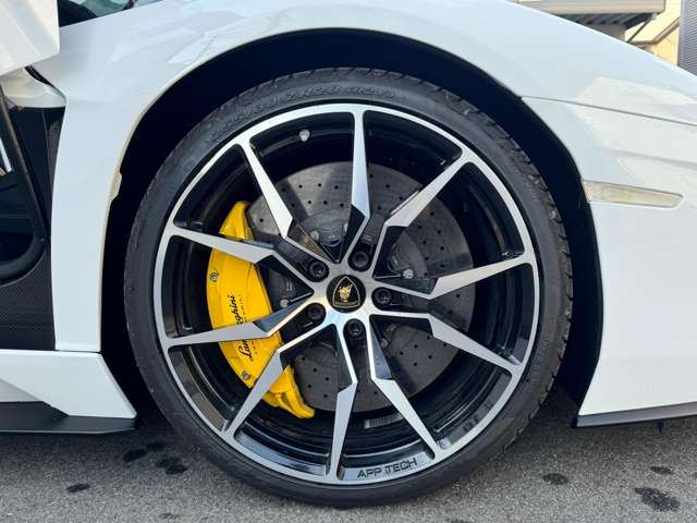 2017 Lamborghini AVENTADOR 缩略图 13