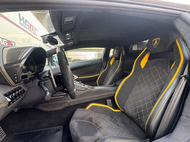 2017 Lamborghini AVENTADOR 缩略图 26