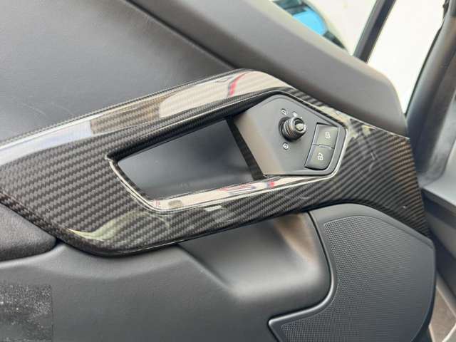 2017 Lamborghini AVENTADOR 缩略图 33