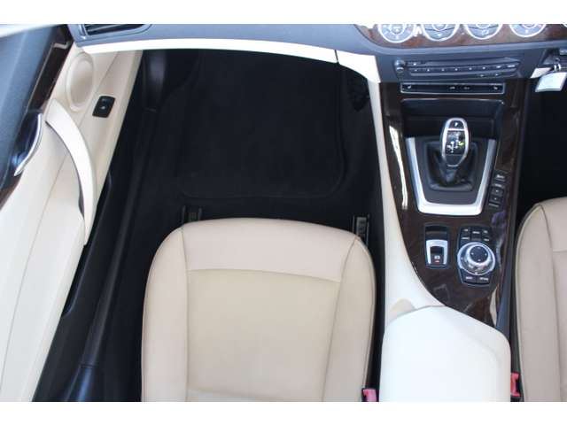 2011 BMW Z4 缩略图 12
