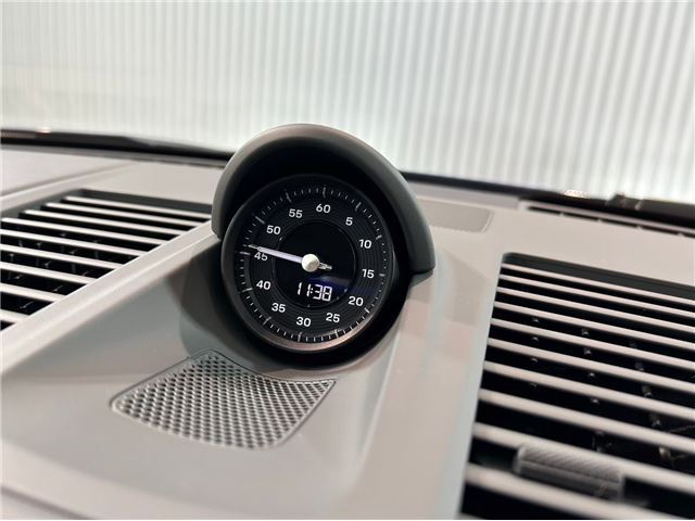 2021 Porsche 911 — миниатюра 15