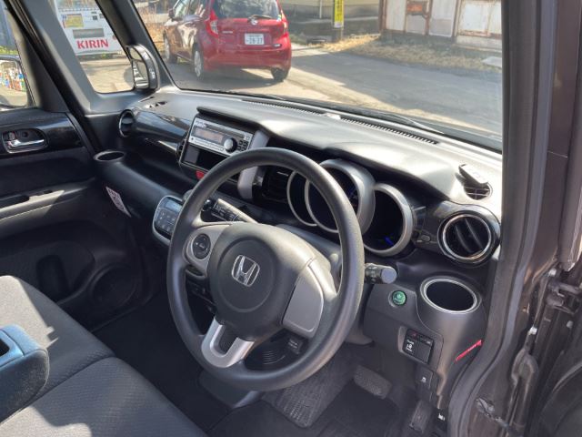 2012 Honda N-BOX — миниатюра 19