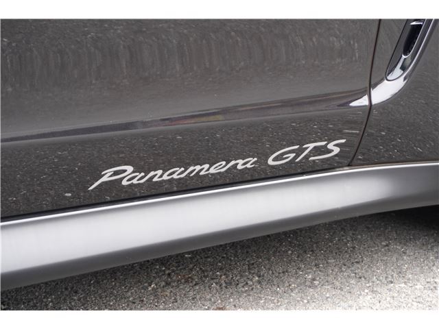 2013 Porsche PANAMERA 缩略图 32