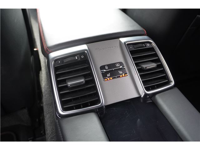 2013 Porsche PANAMERA 缩略图 69