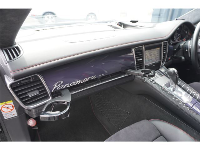2013 Porsche PANAMERA 缩略图 76
