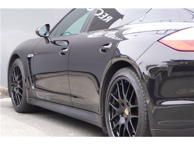 2013 Porsche PANAMERA 缩略图 9