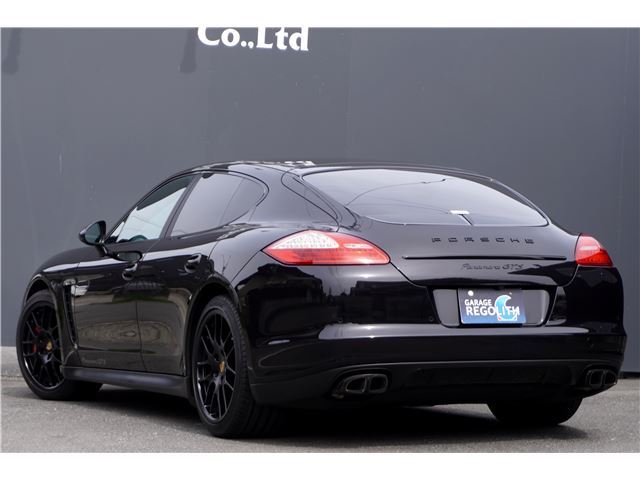 2013 Porsche PANAMERA 缩略图 6