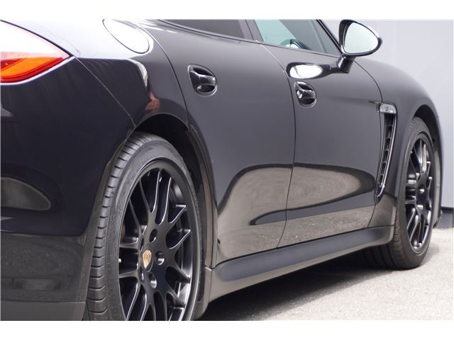 2013 Porsche PANAMERA 缩略图 5