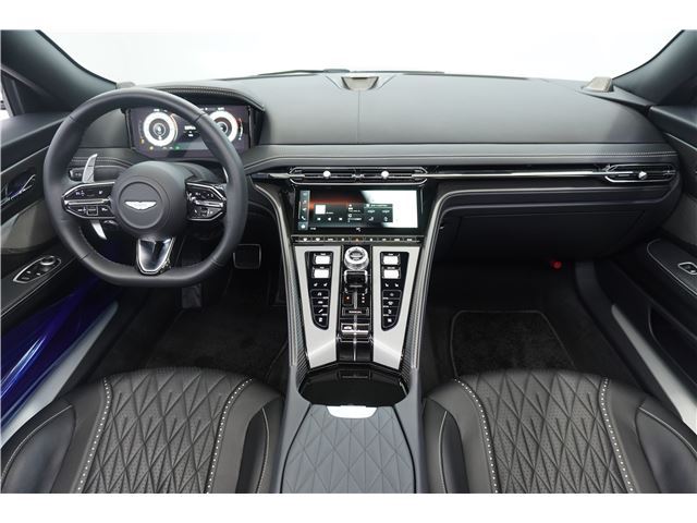 صورة مصغرة 17 لـ 2024 Aston Martin DB12 VOLANTE