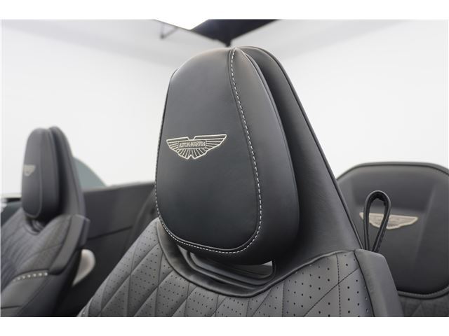صورة مصغرة 41 لـ 2024 Aston Martin DB12 VOLANTE