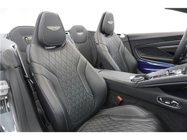 صورة مصغرة 49 لـ 2024 Aston Martin DB12 VOLANTE