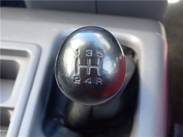 1997 Nissan SERENA — миниатюра 16