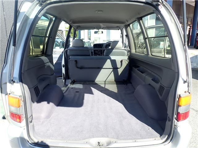1997 Nissan SERENA — миниатюра 21