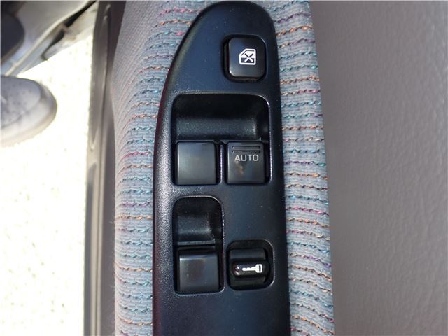 1997 Nissan SERENA — миниатюра 33