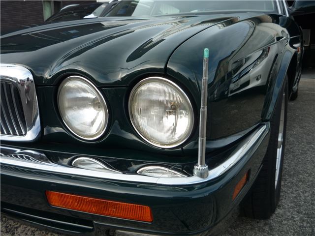 1997 Jaguar XJ — фото 10