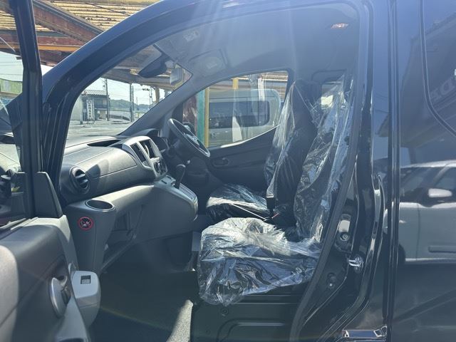 2025 Nissan NV200VANETTE WAGON 照片 3