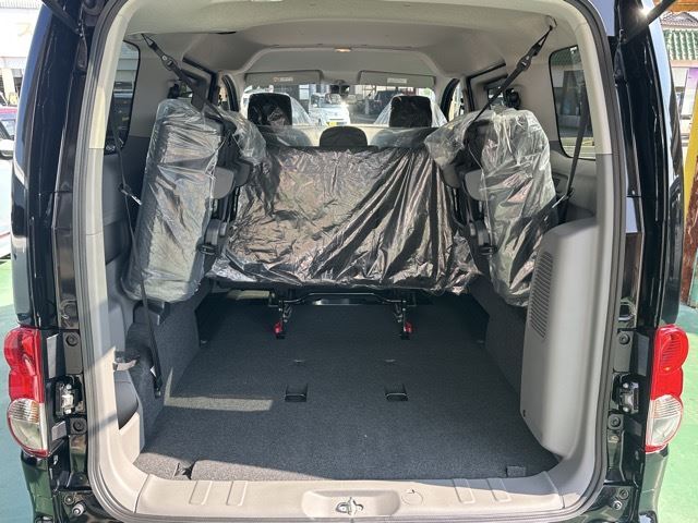 2025 Nissan NV200VANETTE WAGON 照片 10