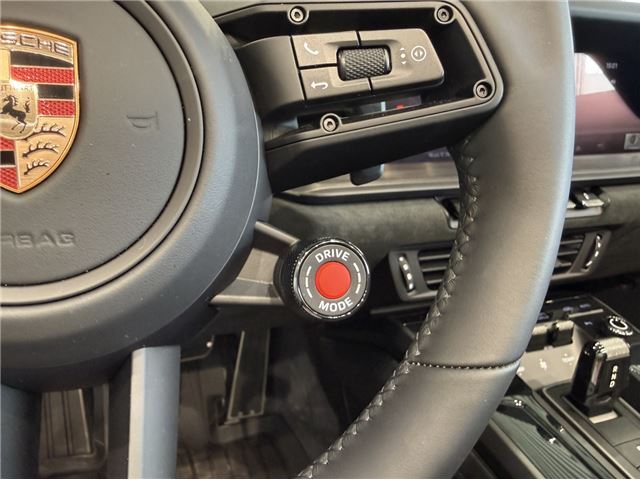 2025 Porsche 911 缩略图 23