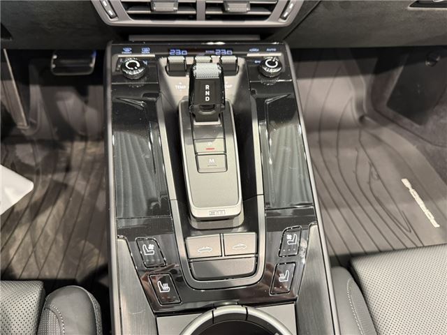 2025 Porsche 911 缩略图 32