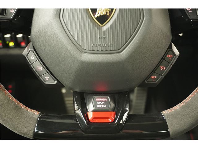 صورة مصغرة 18 لـ 2020 Lamborghini HURACAN