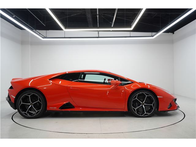صورة 4 لـ 2020 Lamborghini HURACAN