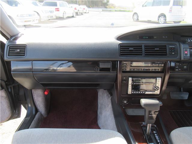 1991 Nissan CIMA — миниатюра 35