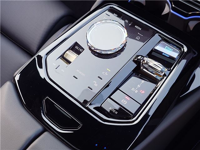 2024 BMW I5 — миниатюра 17