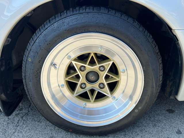 1992 Nissan LAUREL 照片 8