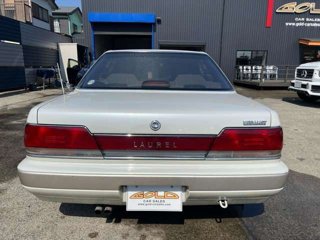 1992 Nissan LAUREL 照片 5