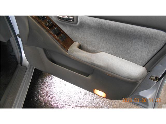 2000 Nissan LAUREL 照片 10