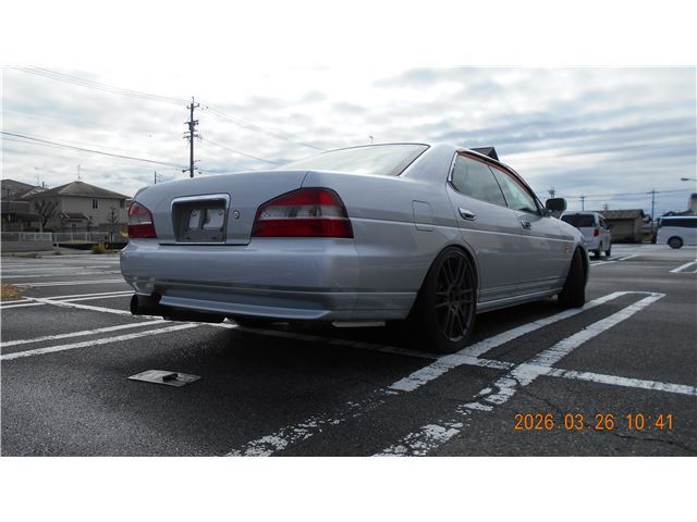 2000 Nissan LAUREL 照片 7