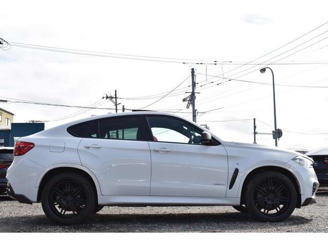 صورة 10 لـ 2015 BMW X6