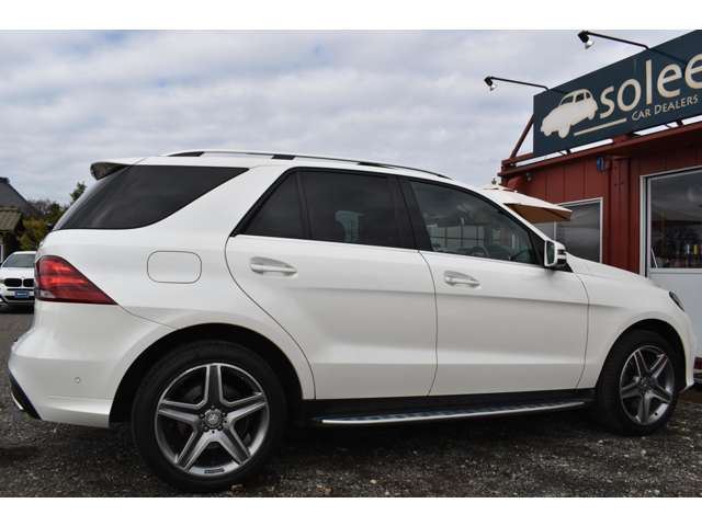 صورة 9 لـ 2015 Mercedes-BENZ GLE