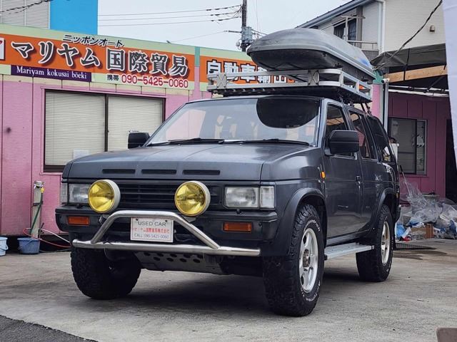 1990 Nissan TERRANO — фото 1