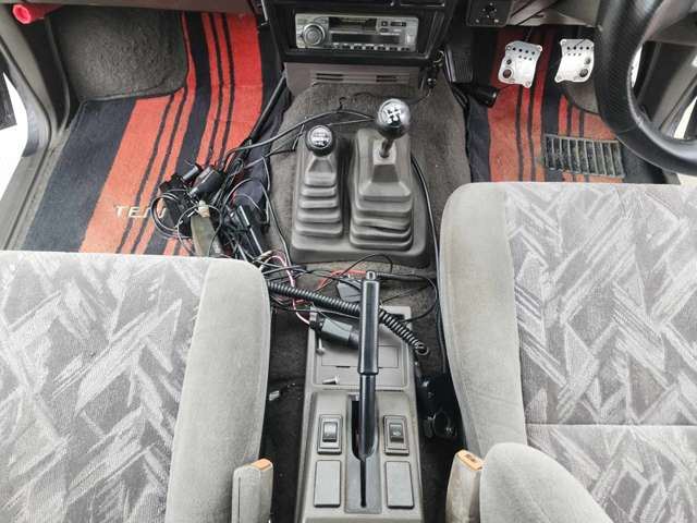 1990 Nissan TERRANO — миниатюра 17