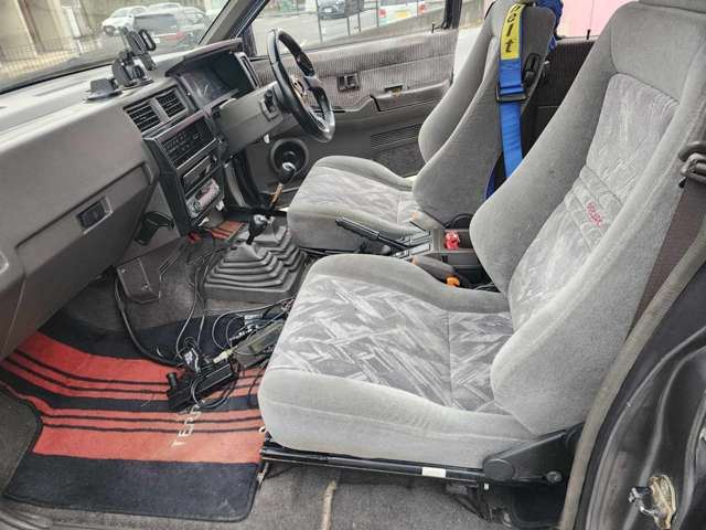1990 Nissan TERRANO — миниатюра 18