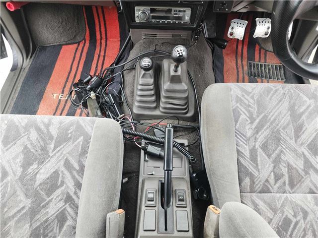 1990 Nissan TERRANO — миниатюра 22