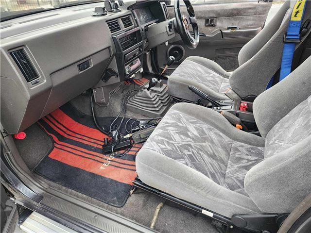1990 Nissan TERRANO — миниатюра 35