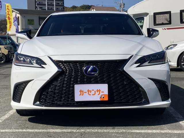 2018 Lexus ES photo 2
