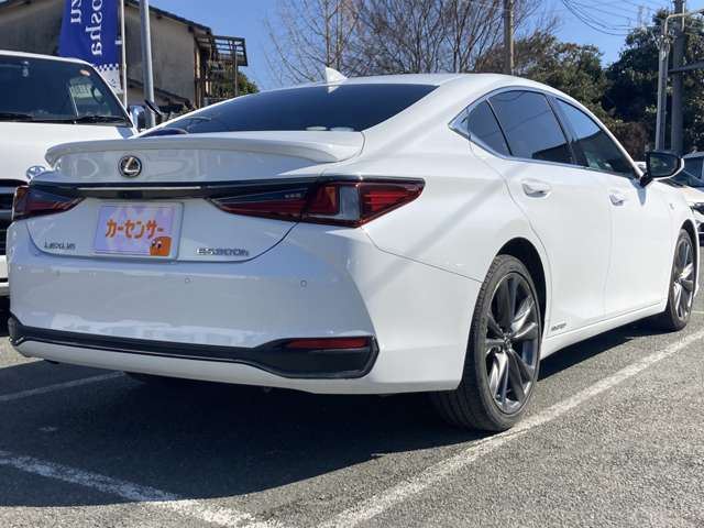 2018 Lexus ES photo 9