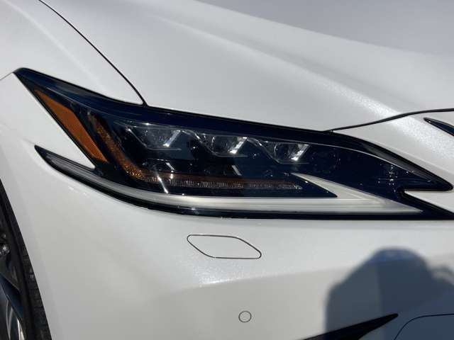 2018 Lexus ES photo 4