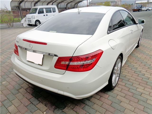 2012 Mercedes-BENZ E-CLASS 缩略图 2