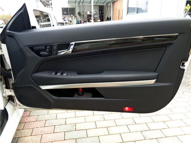 2012 Mercedes-BENZ E-CLASS 缩略图 17